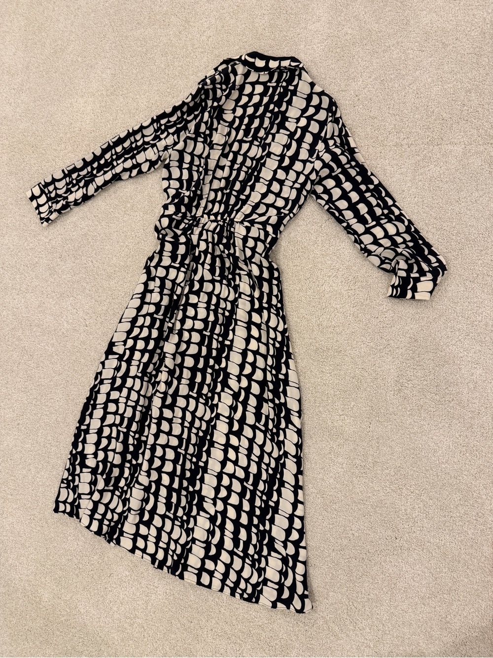Zara Black and White Geometric Midi Dress - Picture 3 of 7